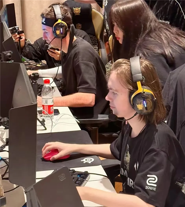 等待EDG获得第二场胜利？UP目前1胜6负处于倒数第二位